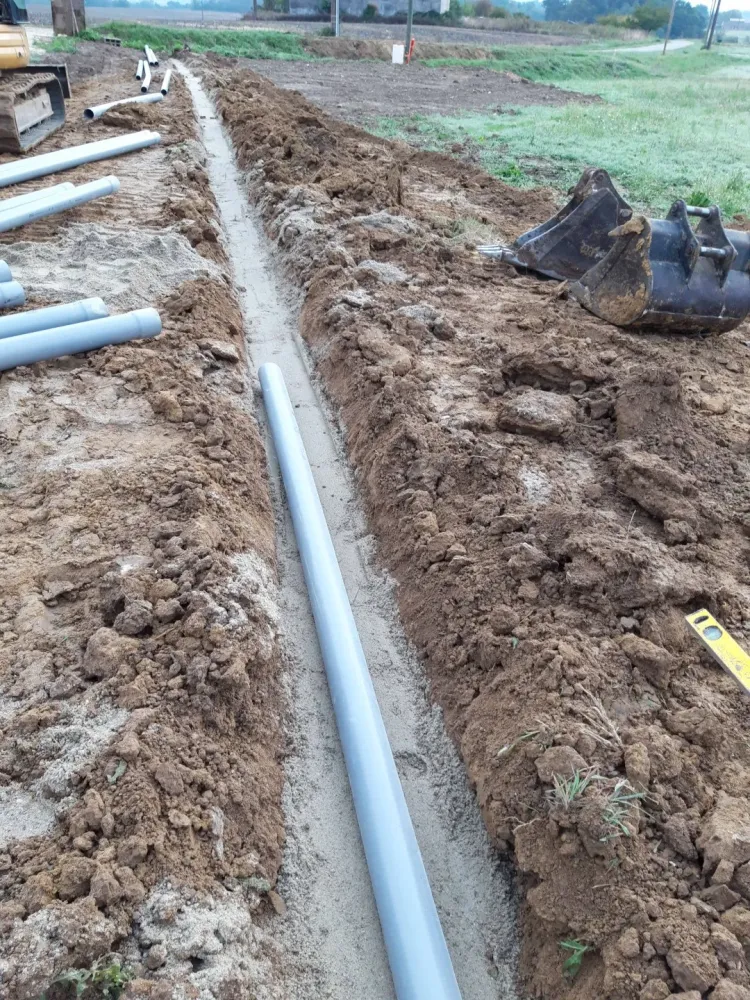 Raccordement des eaux usées près de Aiguillon